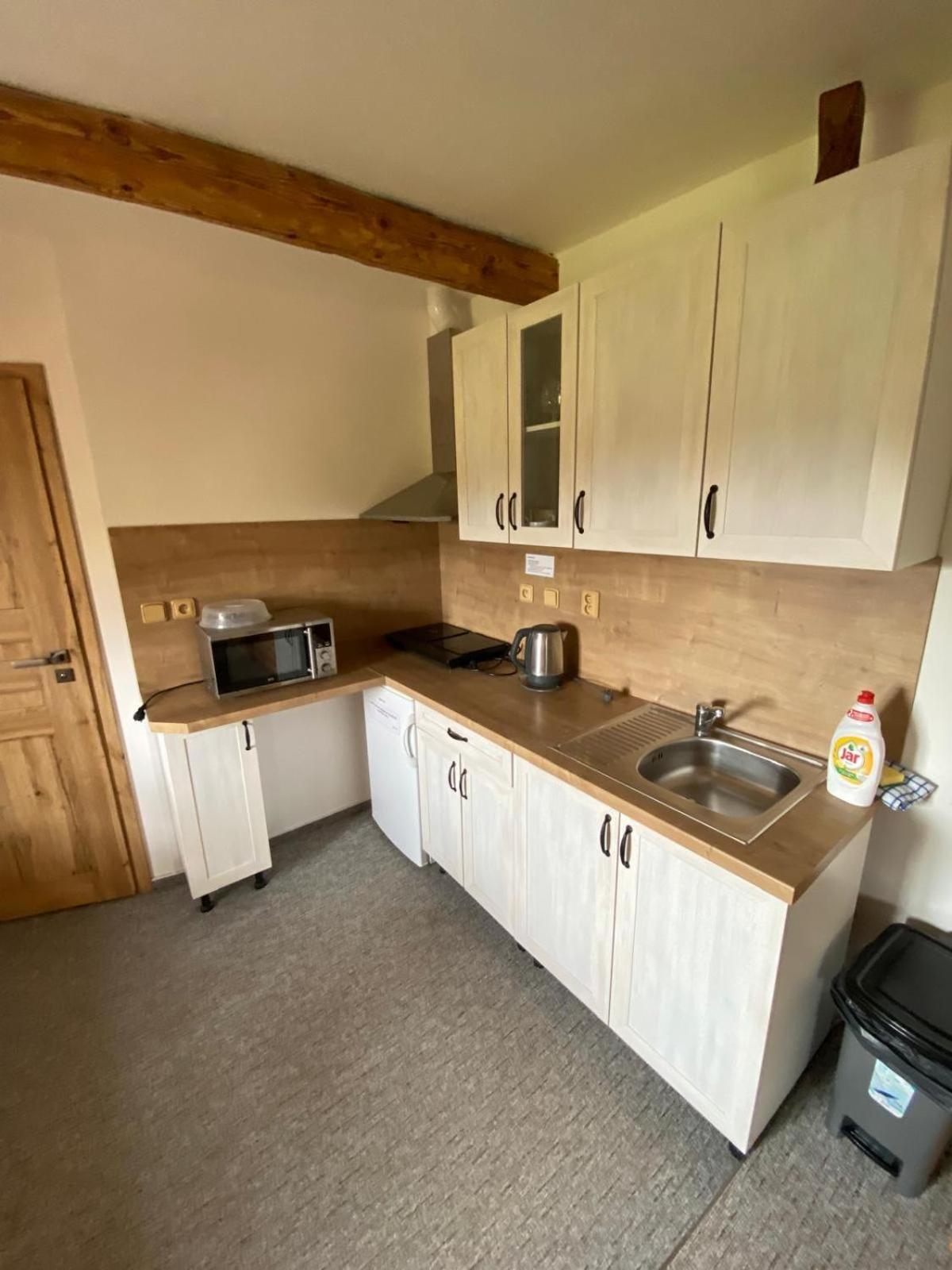 Apartman Na Statku Červený Kostelec Kültér fotó